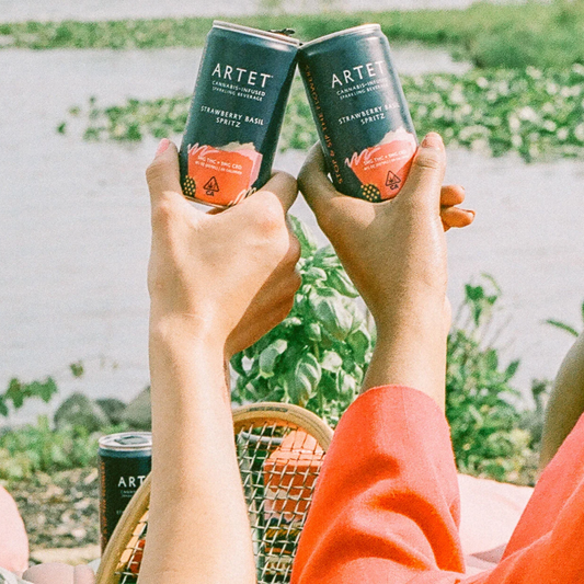 Artet Strawberry Basil 3mg THC lifestyle